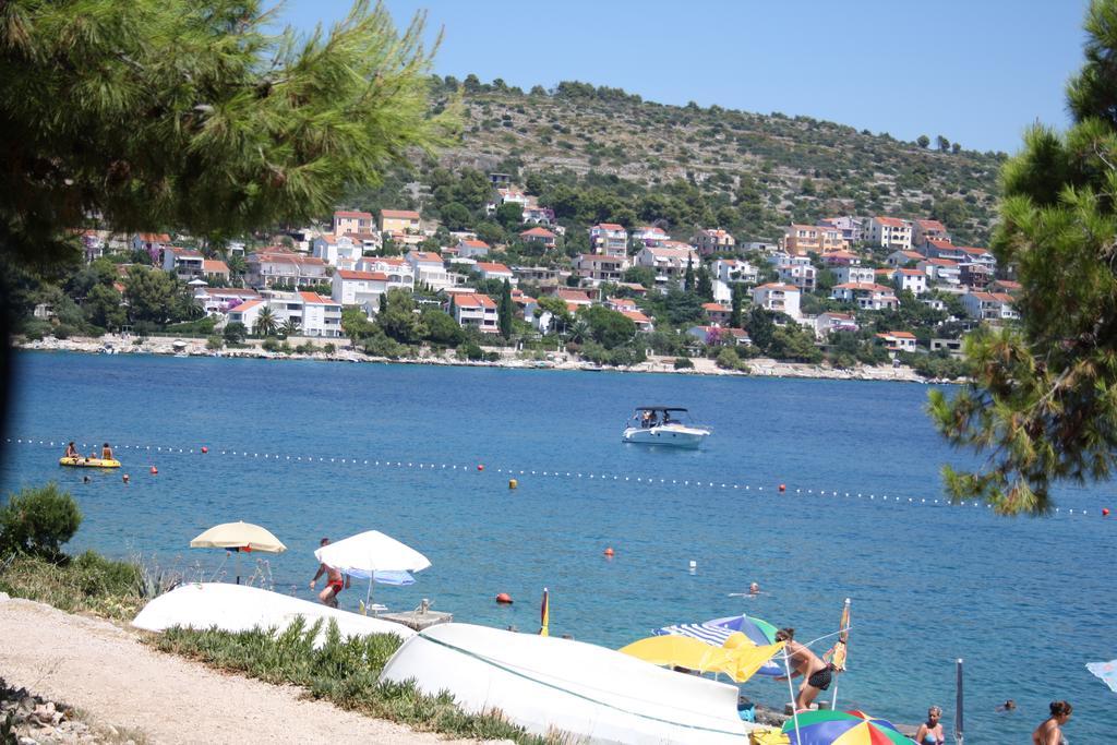 Apartments Suker Trogir Exterior photo