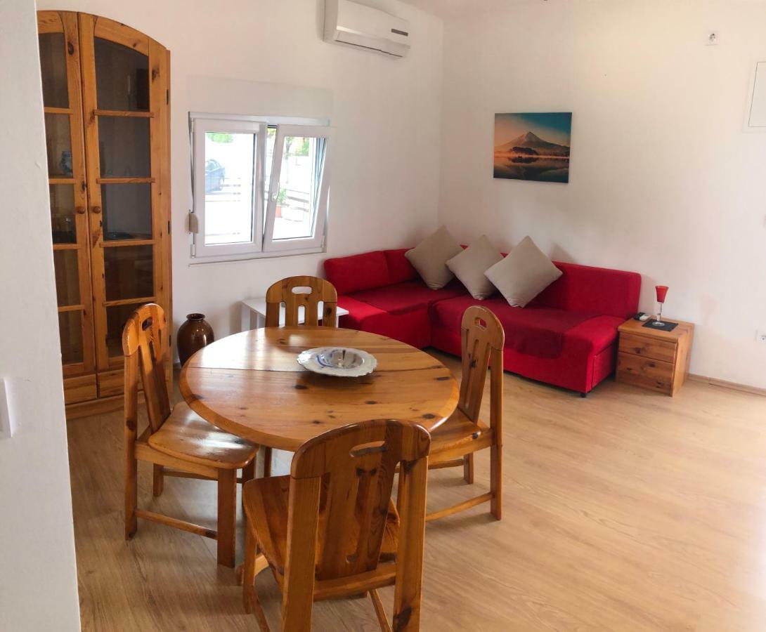 Apartments Suker Trogir Exterior photo